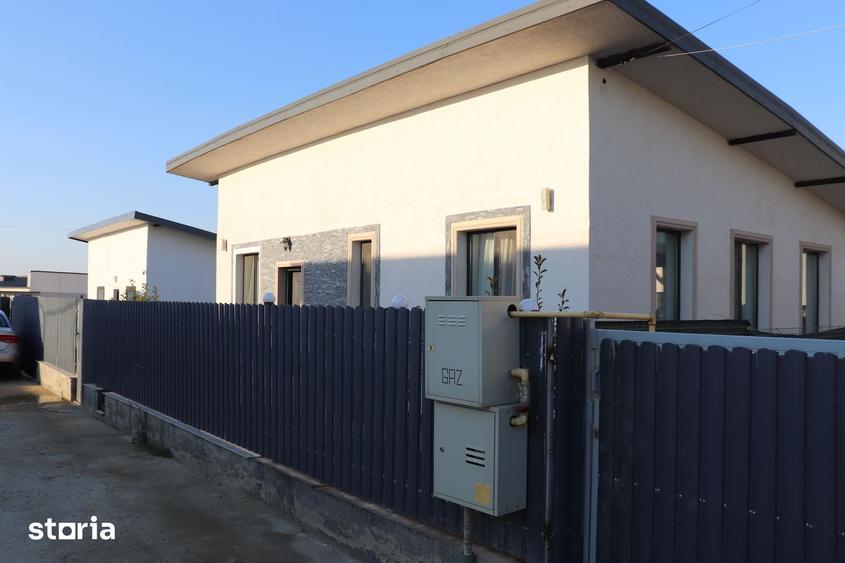 Casă cu 3 camere cu Teren 400 Mp în Bârnova