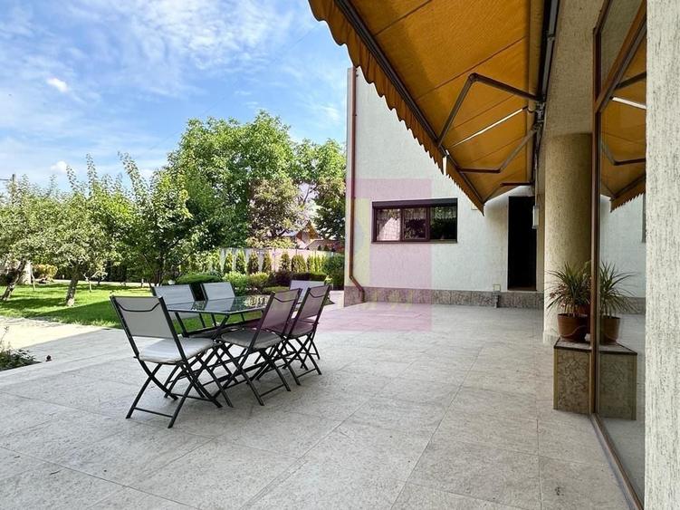 Casă cu 5 camere cu Teren 1700 Mp în Sud