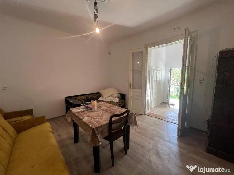 Casă cu 3 camere cu Teren 652 Mp în Pârneava