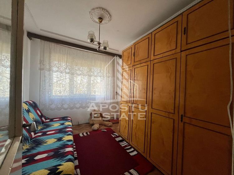 Apartament cu 3 camere decomandat, mobilat în Șagului