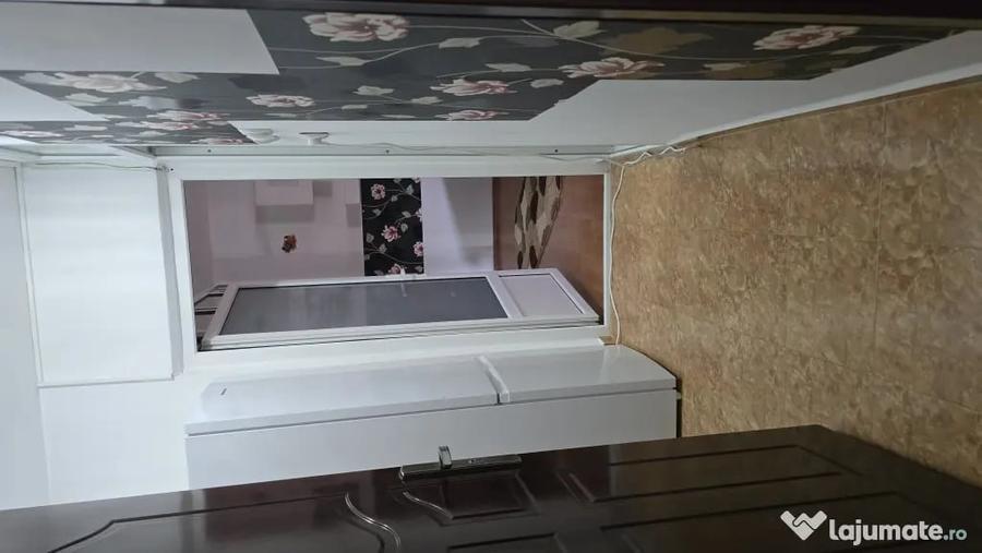 Garsonieră decomandată în 9 Mai