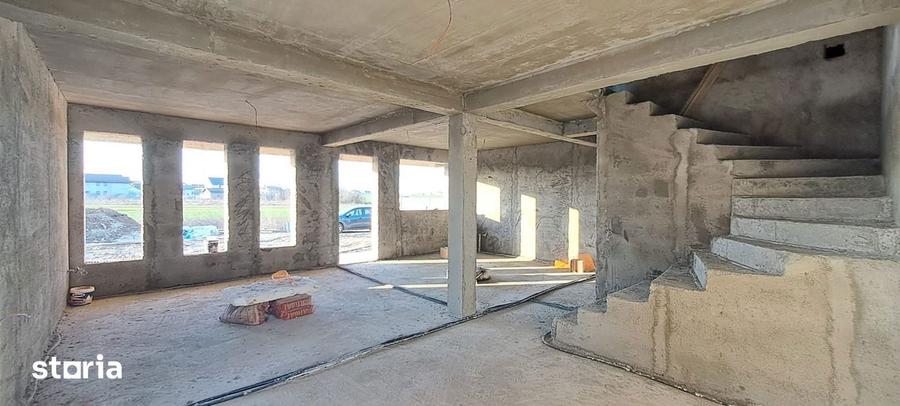 Casă cu 4 camere cu Teren 415 Mp în Dragomirești-Vale