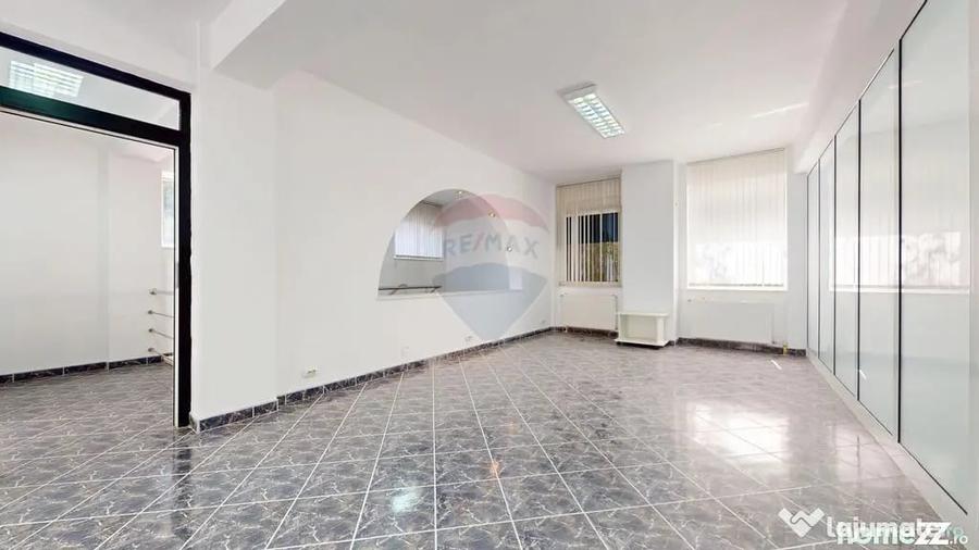 Spațiu comercial, de 245 mp, în Ultracentral