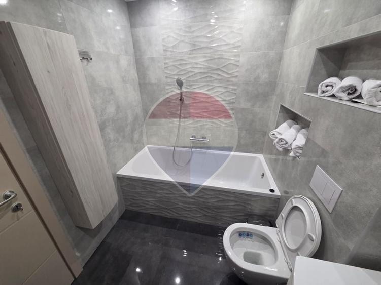Apartament cu 3 camere decomandat, mobilat în Spitalul Județean