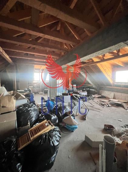 Apartament cu 5 camere decomandat în Calea Severinului