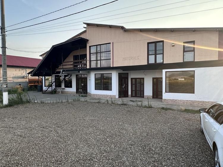 Spațiu comercial, de 1,000 mp, în Munteni
