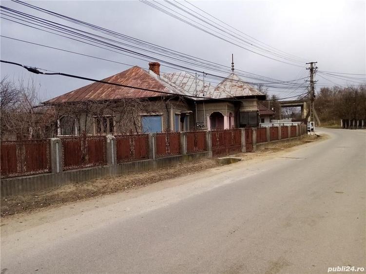 Casă cu 8 camere în