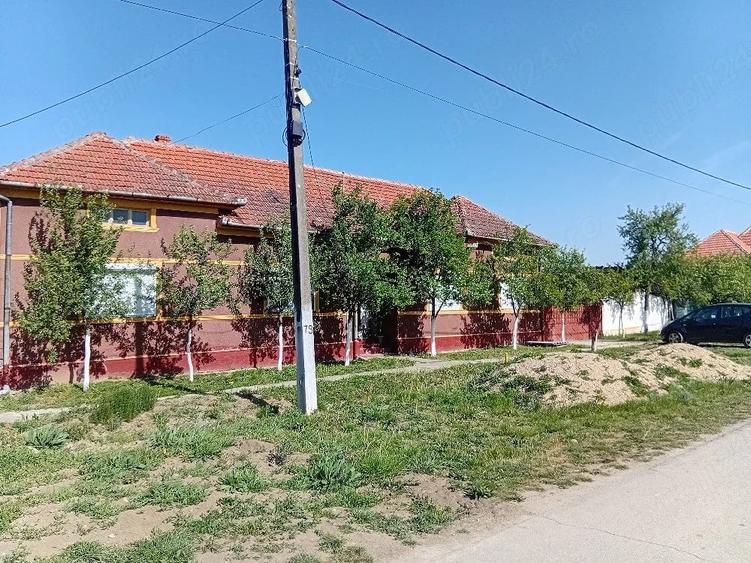 Casă cu Teren 1500 Mp în Șomoșcheș