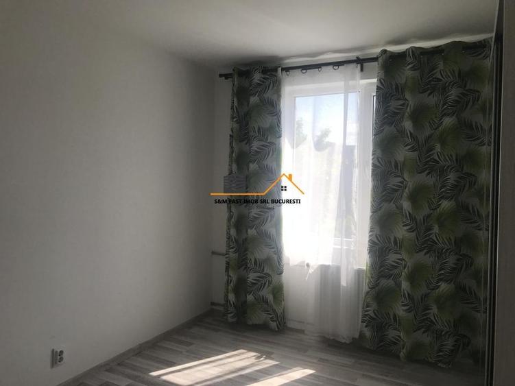 Apartament cu 3 camere în Berceni