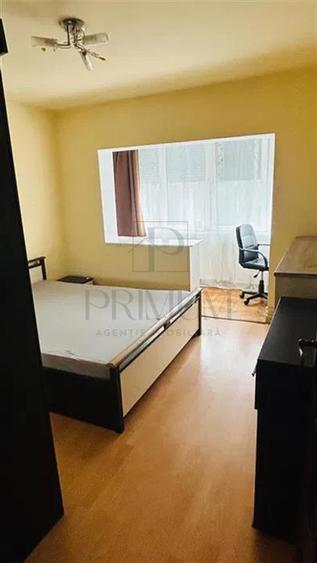 Apartament cu 3 camere decomandat, mobilat în Lipovei