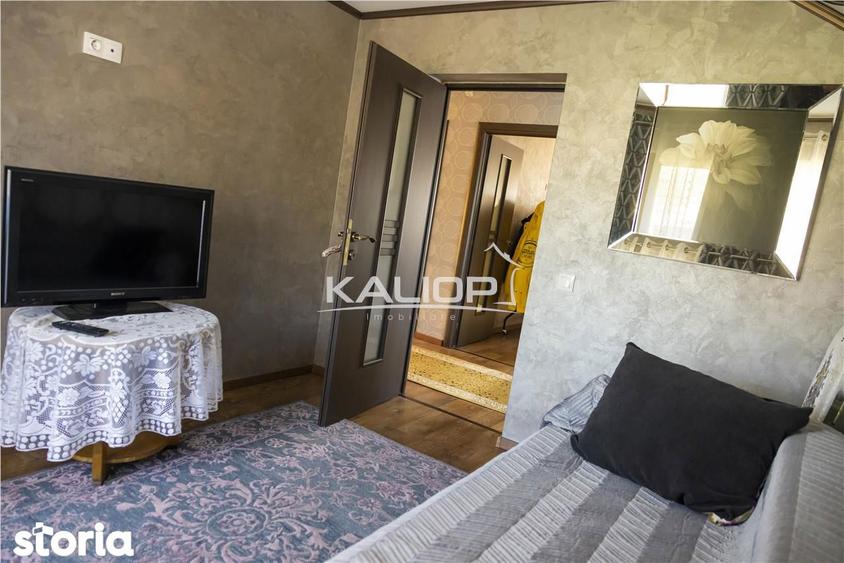 Casă cu 4 camere cu Teren 700 Mp în Câțcău
