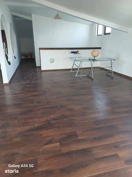 Casă cu 6 camere cu Teren 500 Mp în Cazasu