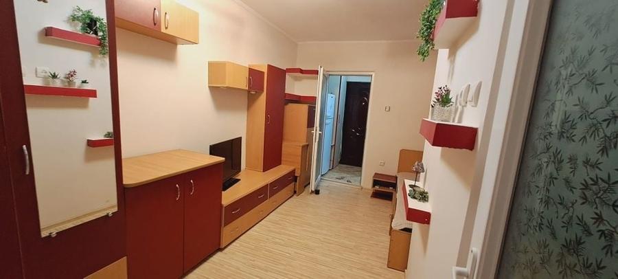 Garsonieră semidecomandată în Central