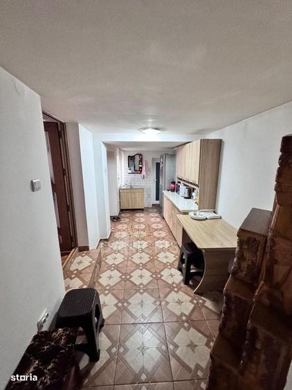 Casă cu 2 camere în Central