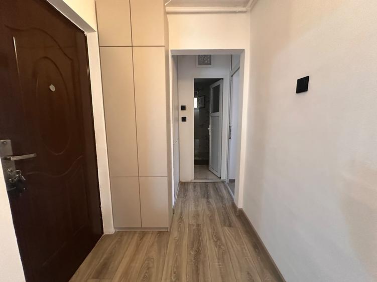 Apartament cu 3 camere decomandat, mobilat în Blaj