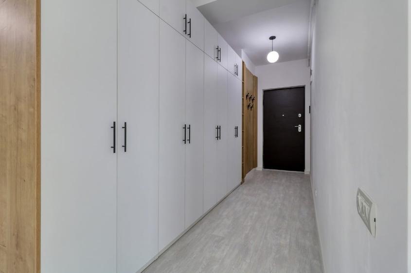 Apartament cu 3 camere decomandat, mobilat în Decebal