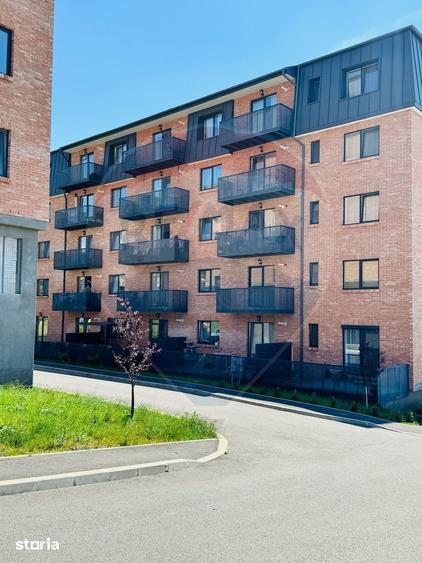 Apartament cu 2 camere semidecomandat în Chinteni