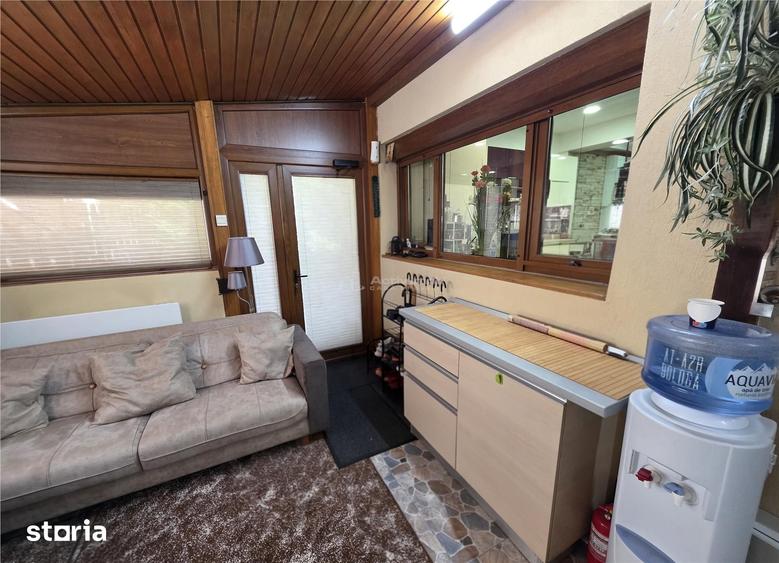 Casă cu 4 camere cu Teren 260 Mp în 1 Decembrie