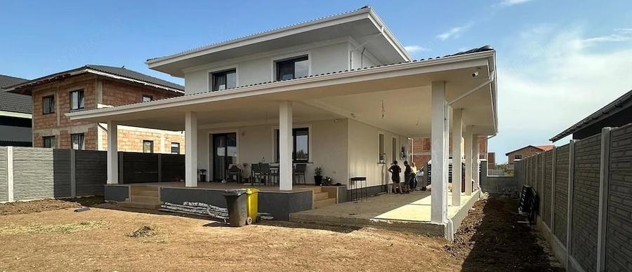 Casă cu 5 camere cu Teren 650 Mp în Giarmata