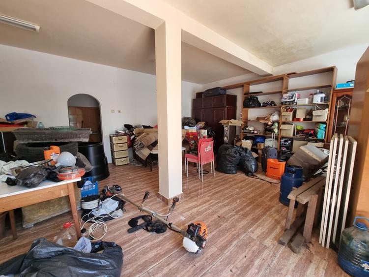 Casă individuală cu 5 camere cu Teren 1750 Mp în Movilița