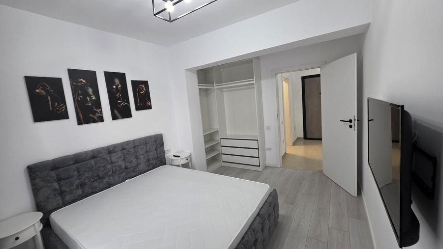 Apartament cu 2 camere semidecomandat în Păcii
