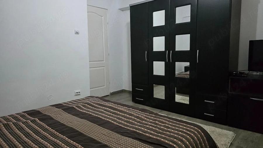 Apartament cu 2 camere decomandat în 22 Decembrie