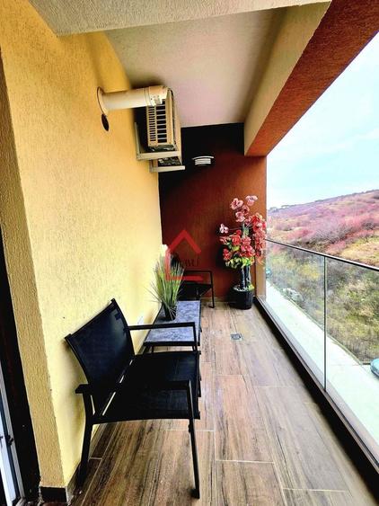 Apartament cu 3 camere semidecomandat, mobilat în Moara de Vânt