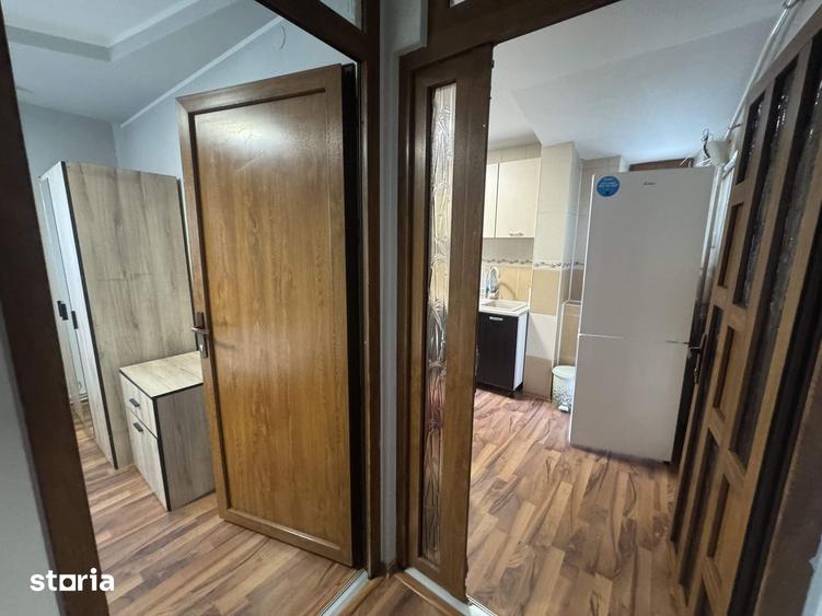 Apartament cu 2 camere decomandat în Progresul II