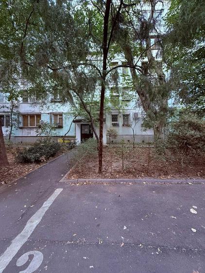 Apartament cu 2 camere decomandat în Drumul Taberei