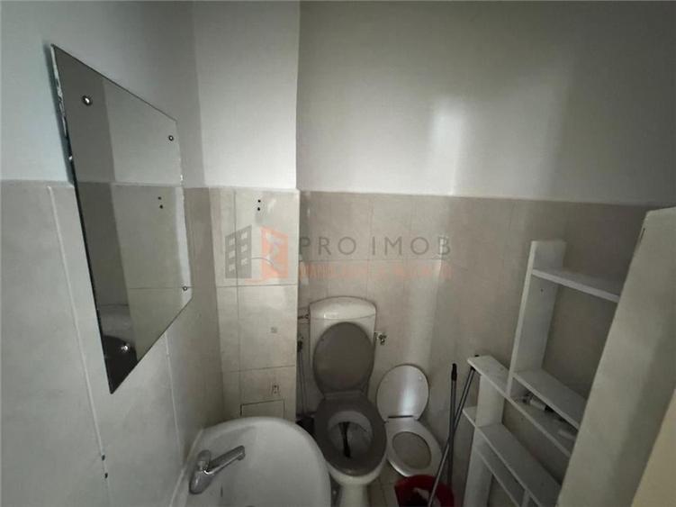 Apartament cu 3 camere decomandat în Unirii Sud