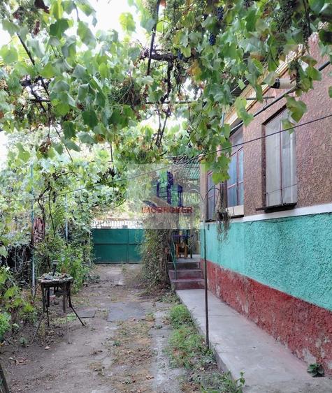 Casă individuală cu 2 camere cu Canalizare în Mărăști