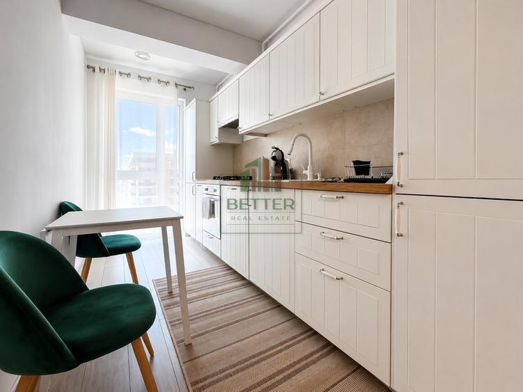 Apartament cu 3 camere semidecomandat în Vest