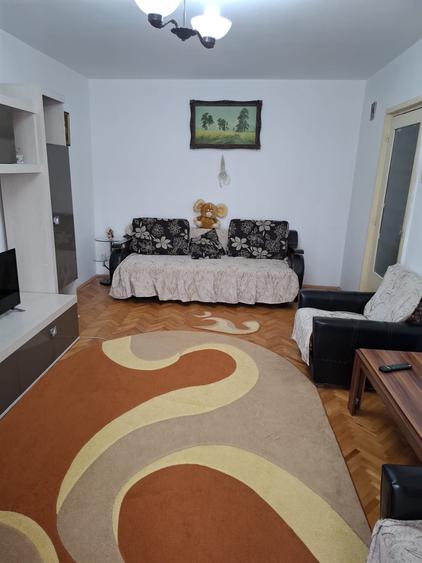 Apartament cu 2 camere decomandat în Exterior Vest