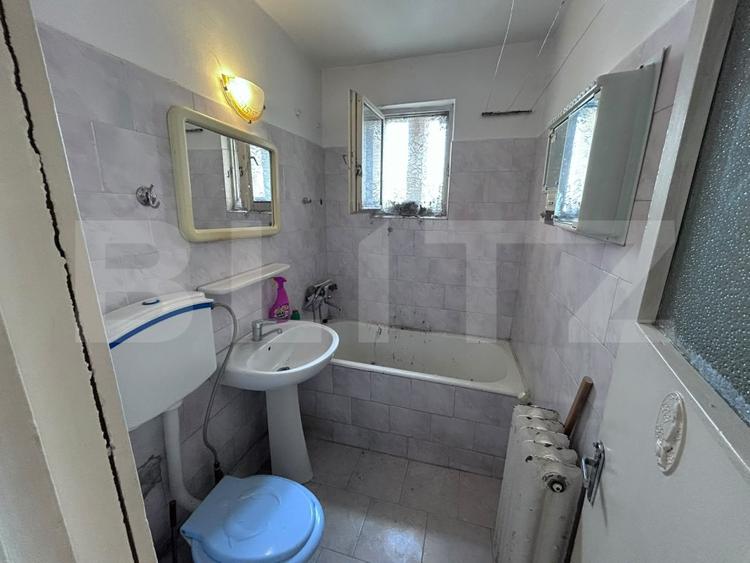 Apartament cu 3 camere decomandat în Debarcader