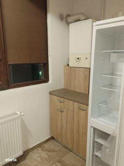 Garsonieră în Roșu