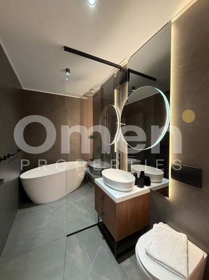 Apartament cu 3 camere semidecomandat, mobilat în Ultracentral