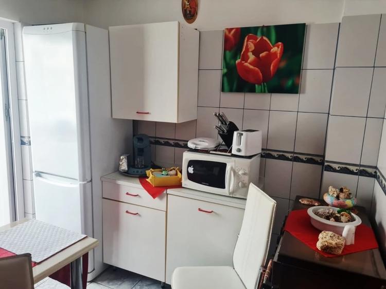 Apartament 3 camere de vânzare, decomandat – zona Inelul 1 - 8