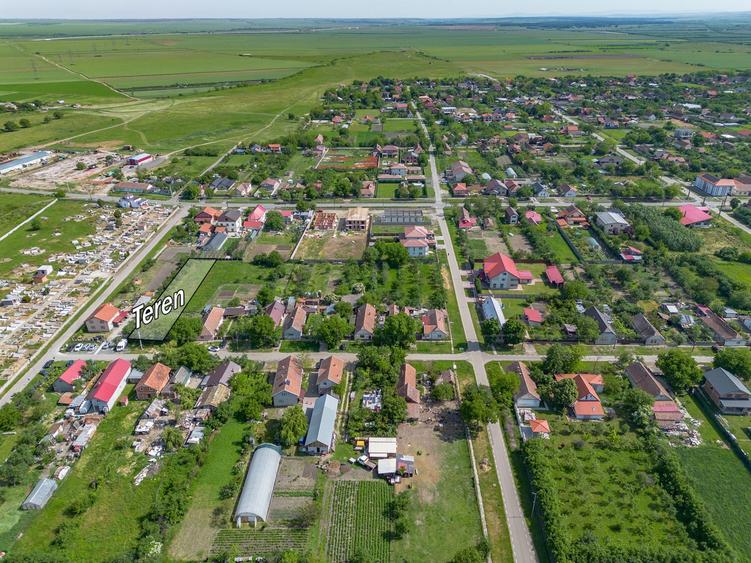 Teren Construcții intravilan de 1448 mp, în Cerneteaz