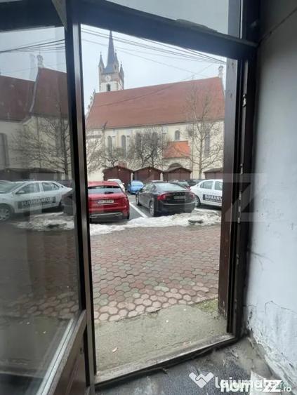 Spațiu comercial, de 56 mp, în Central