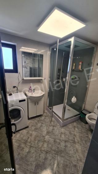 Casă cu 4 camere cu Teren 50 Mp în Central