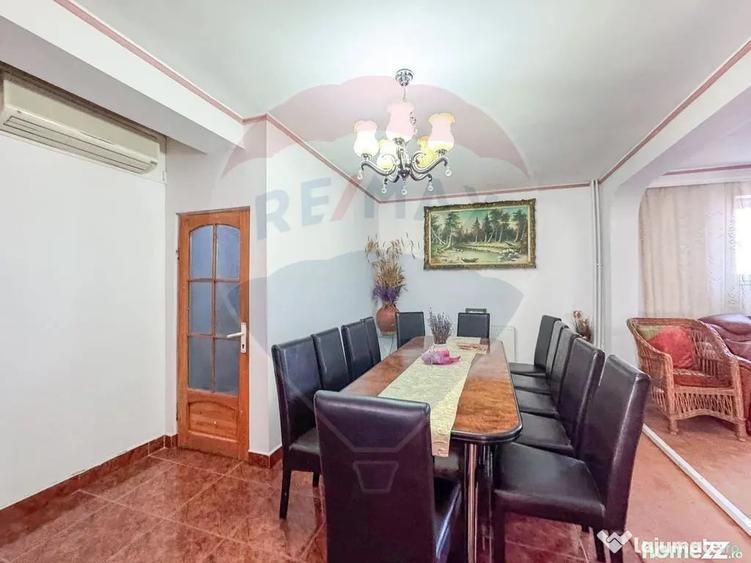 Spațiu comercial, de 573 mp, în Casa de Cultură