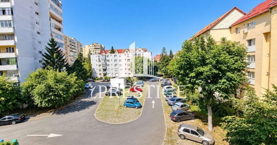 Apartament cu 2 camere semidecomandat, mobilat în Mihai Viteazul
