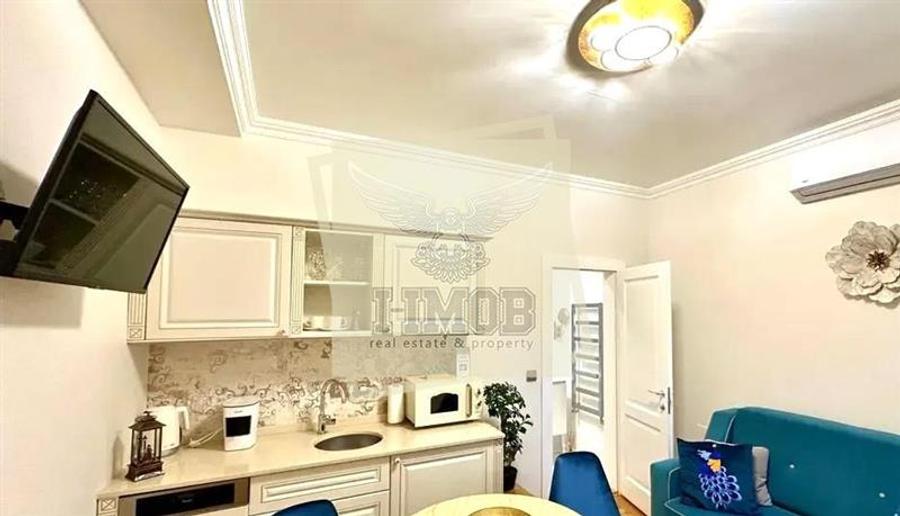 Apartament cu 3 camere decomandat în Aeroport