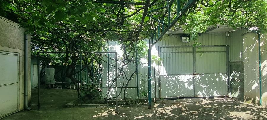 Casă individuală cu 4 camere cu Canalizare în Negru Vodă