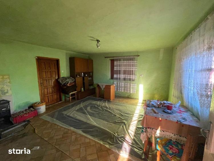 Casă cu 2 camere cu Teren 2751 Mp în Mireșu Mare