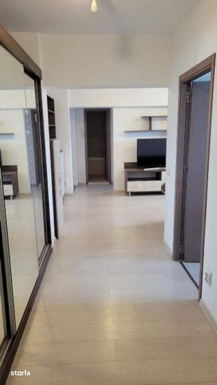 Apartament cu 3 camere semidecomandat în 13 Septembrie