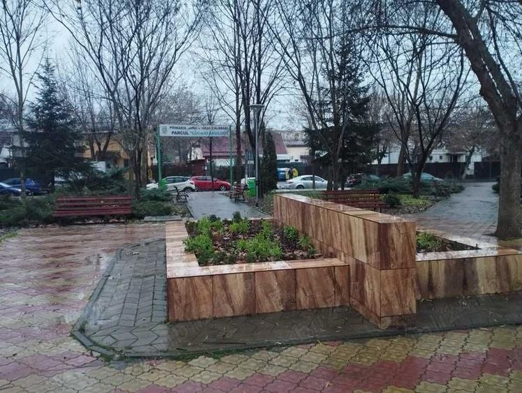 Apartament cu 3 camere decomandat în Mircea-Vodă