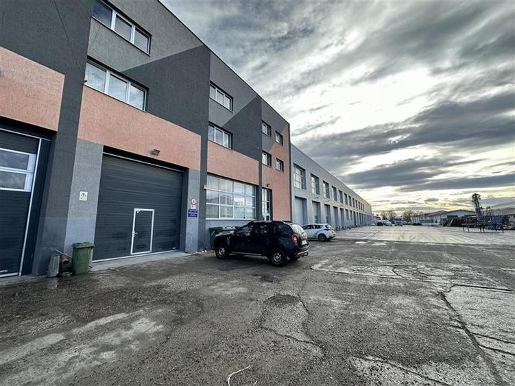 Birou, de 169 mp, în CFR