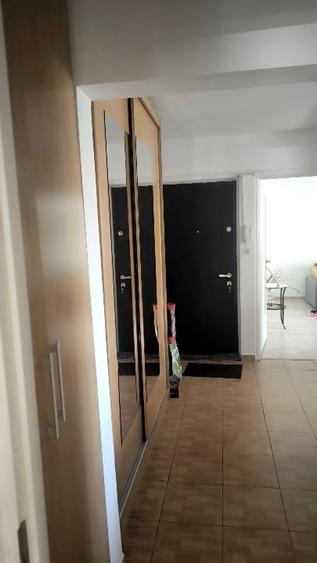 Apartament cu 2 camere decomandat, mobilat în Brâncoveanu