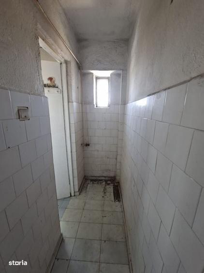 Apartament cu 4 camere decomandat în Lăpuș Argeș